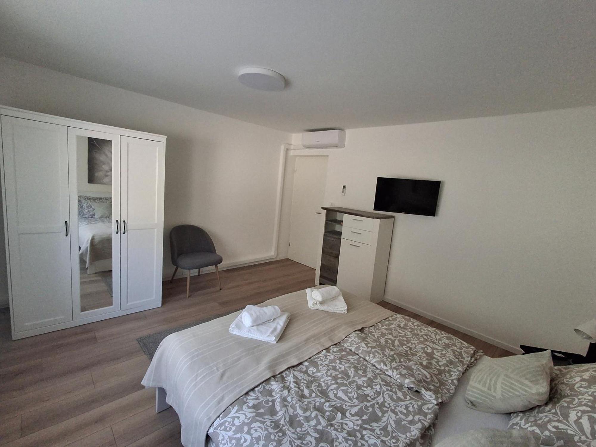 Apartmani Alma PUY Eksteriør bilde