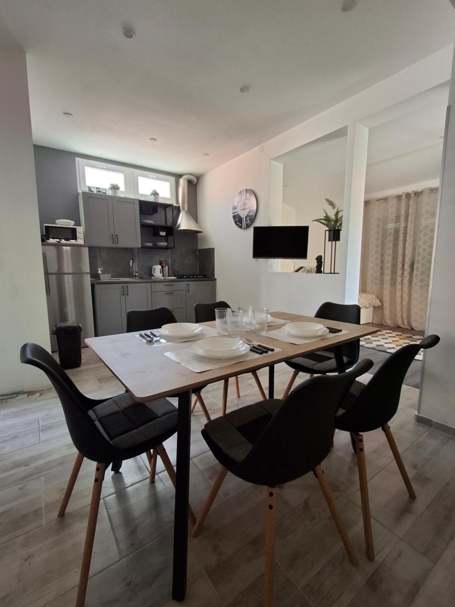 Apartmani Alma PUY Eksteriør bilde